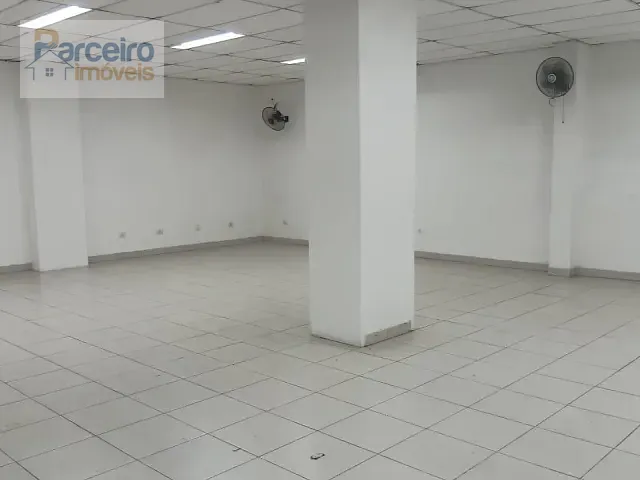 Loja com 200m², para alugar, no bairro Vila Bertioga em São Paulo