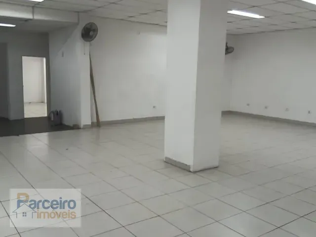 Loja com 200m², para alugar, no bairro Vila Bertioga em São Paulo