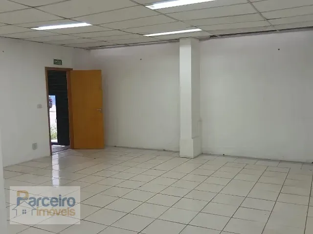 Loja com 200m², para alugar, no bairro Vila Bertioga em São Paulo