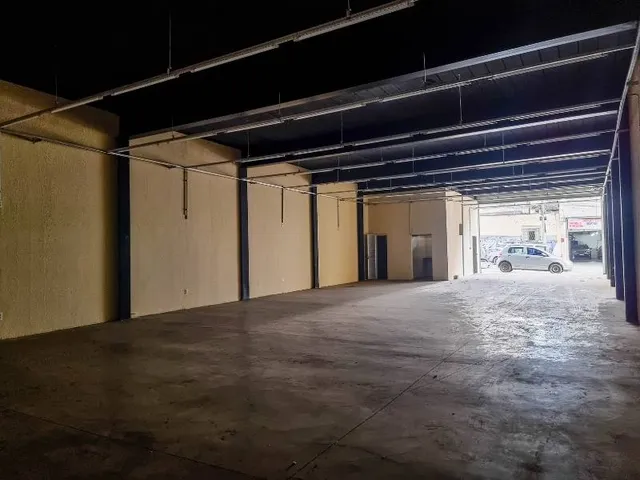 Galpão / Barracão com 330m², para alugar, no bairro São Bernardo em Belo Horizonte