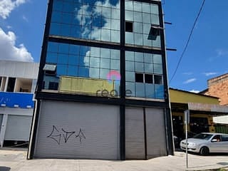 Foto do Galpão / Barracão-Galpão disponível para aluguel no bairro São Pedro. 330m². Agende a sua visita!