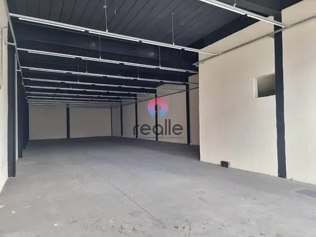 Galpão / Barracão com 330m², para alugar, no bairro São Bernardo em Belo Horizonte