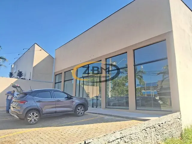Loja com 450m², para alugar, no bairro Jardim São Jorge em Londrina