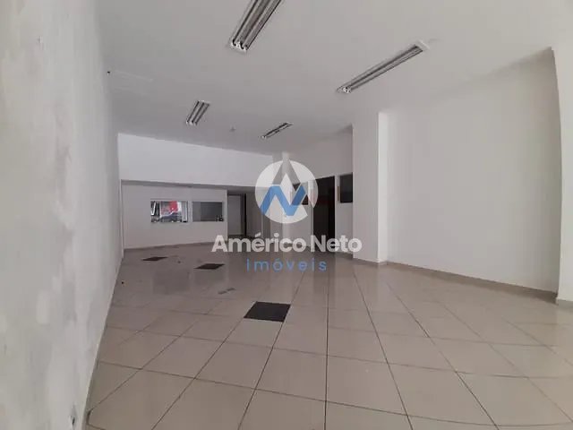 Loja com 170m², para alugar, no bairro Nova Gerti em São Caetano do Sul