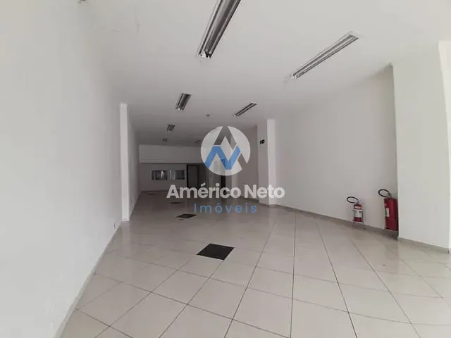 Loja com 170m², para alugar, no bairro Nova Gerti em São Caetano do Sul