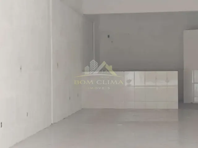 Loja com 100m², para alugar, no bairro Santos Dumont em Juiz de Fora