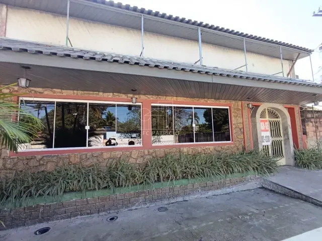 Loja com 360m², para alugar, no bairro Centro em Guapimirim