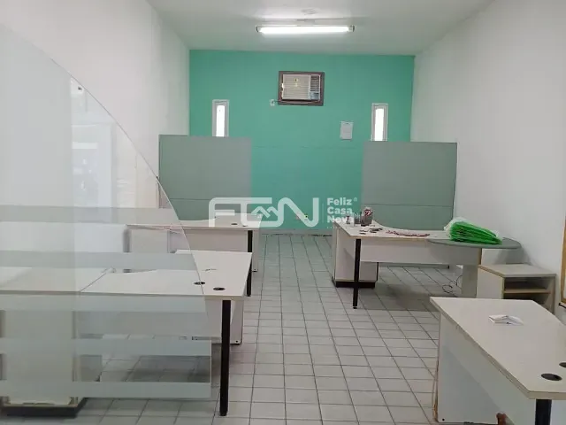 Loja à venda, no bairro Recreio Ipitanga em Lauro de Freitas