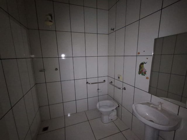 Loja com 125m², para alugar, no bairro Vila Xavier em Birigui