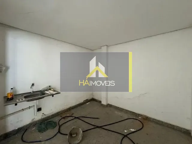 Loja com 340m², para alugar, no bairro Sagrada Família em Belo Horizonte