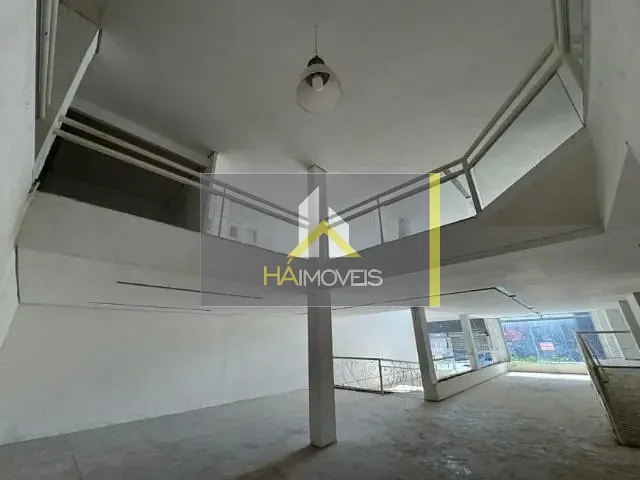 Loja com 340m², para alugar, no bairro Sagrada Família em Belo Horizonte