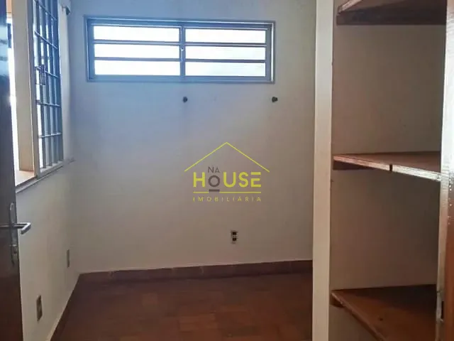 Loja com 200m², para alugar, no bairro Patrimônio Novo em Votuporanga
