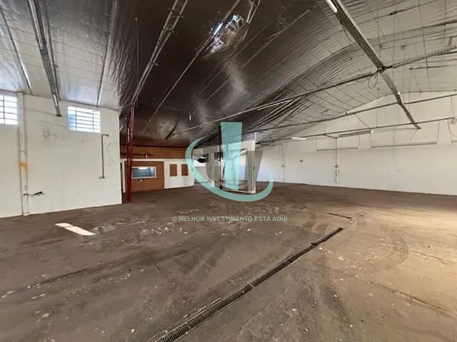 Galpão / Barracão com 1540m², à venda, no bairro CENTRO em ARARAQUARA