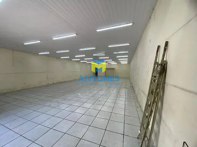 Loja com 240m², para alugar, no bairro Piedade em Jaboatão dos Guararapes