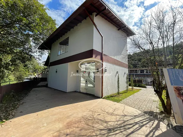 Loja para alugar, no bairro Penedo (Penedo) em Itatiaia
