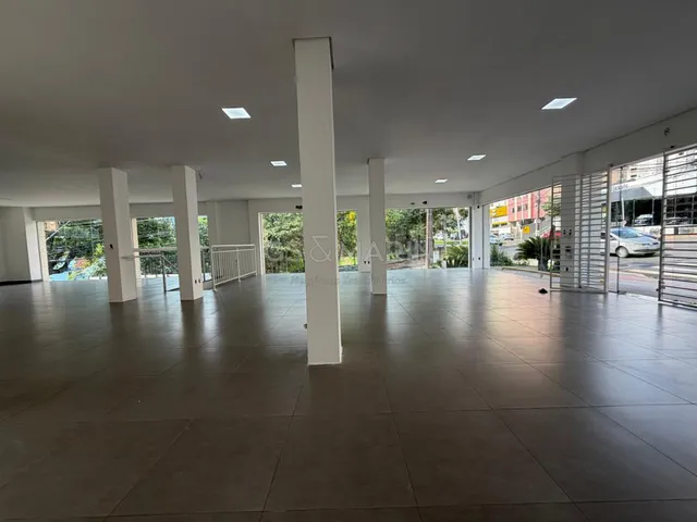 Loja com 200m², para alugar, no bairro Vila Ipiranga em Londrina