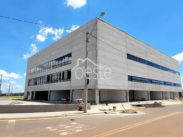Loja com 70m², para alugar, no bairro Jardim Alphacenter em Santa Bárbara D'Oeste