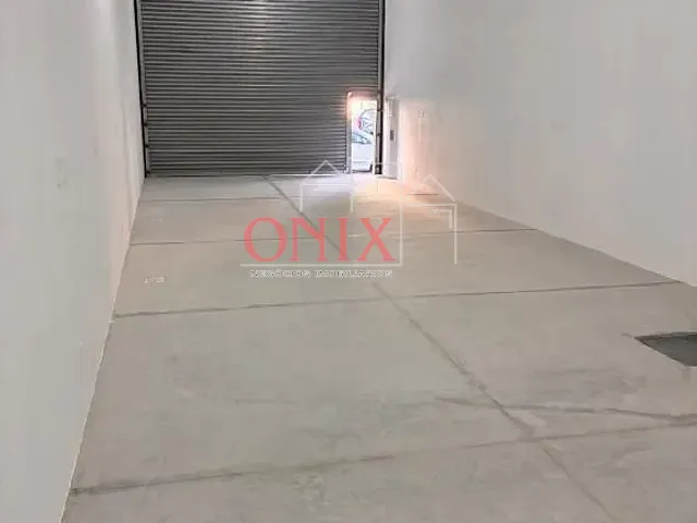 Loja com 75m², para alugar, no bairro Parque Maria Helena em Suzano