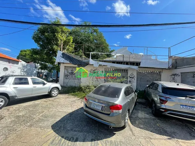 Loja com 736m², para alugar, no bairro Centro (Sul) em Teresina