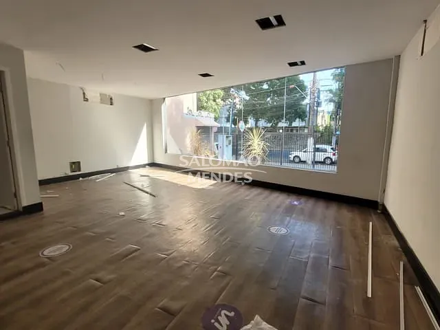 Ponto com 700m², para alugar, no bairro Batista Campos em Belém