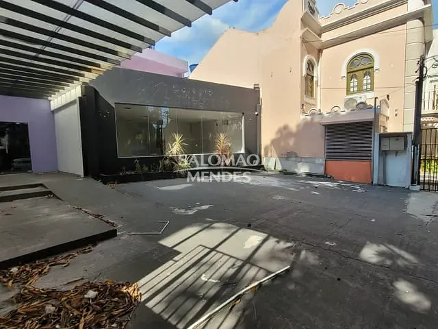 Ponto com 700m², para alugar, no bairro Batista Campos em Belém
