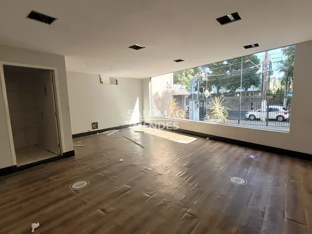 Ponto com 700m², para alugar, no bairro Batista Campos em Belém