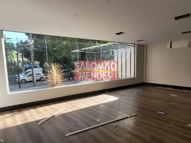 Ponto com 700m², para alugar, no bairro Batista Campos em Belém