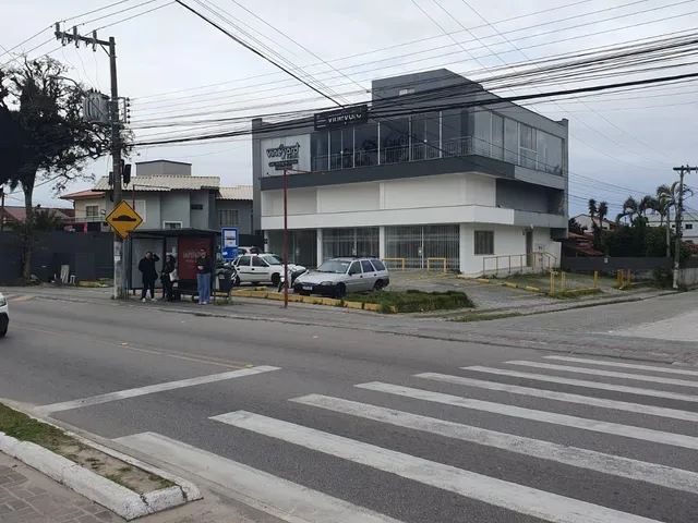 Loja para alugar, no bairro Ingleses do Rio Vermelho em Florianópolis
