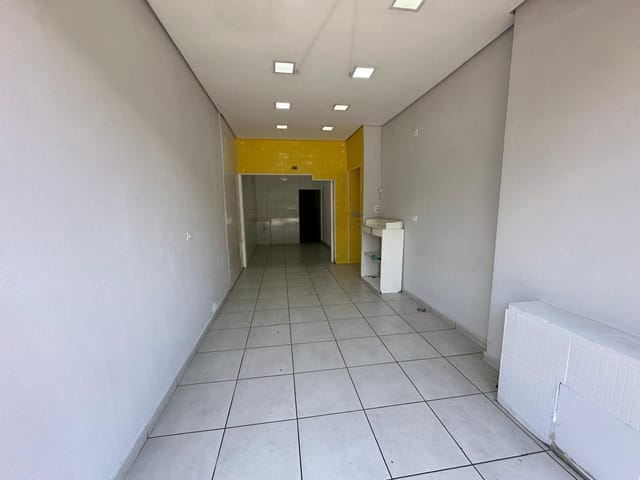 Foto do Loja - A MELHOR Localização do Belém 🌟 Salão 57m² Frente ao Metrô 🚇 2 Salas e Muita Visibilidade! 🚀 | Organização Imobiliária Açores