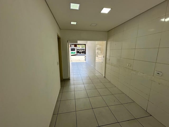 Foto do Loja - A MELHOR Localização do Belém 🌟 Salão 57m² Frente ao Metrô 🚇 2 Salas e Muita Visibilidade! 🚀 | Organização Imobiliária Açores