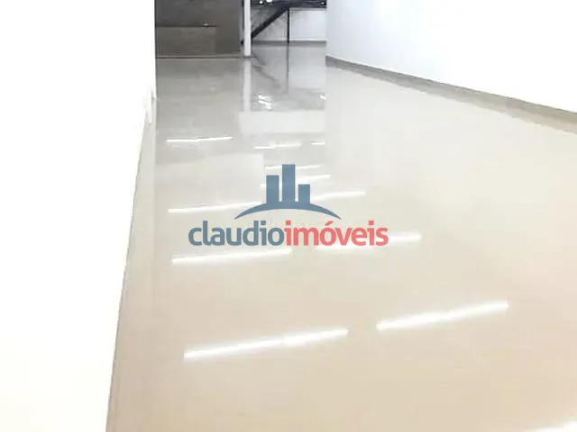 Loja com 200m², para alugar, no bairro São João em Volta Redonda