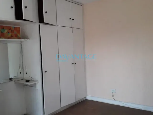Sala com 24m², para alugar, no bairro Vila Romana em São Paulo
