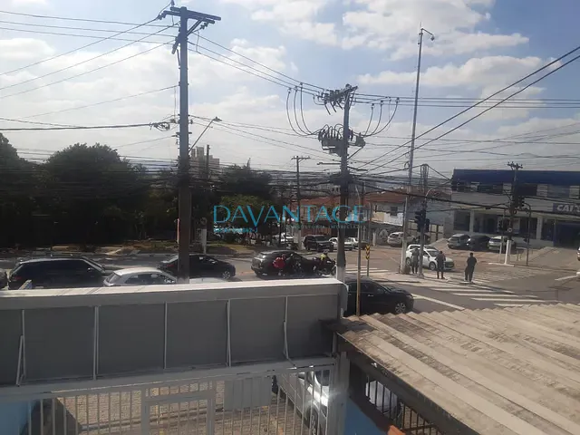 Sala com 24m², para alugar, no bairro Vila Romana em São Paulo