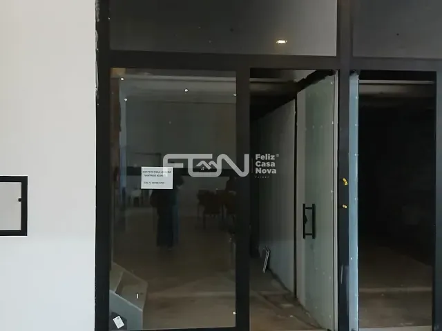 Loja à venda ou para alugar, no bairro Centro em Lauro de Freitas