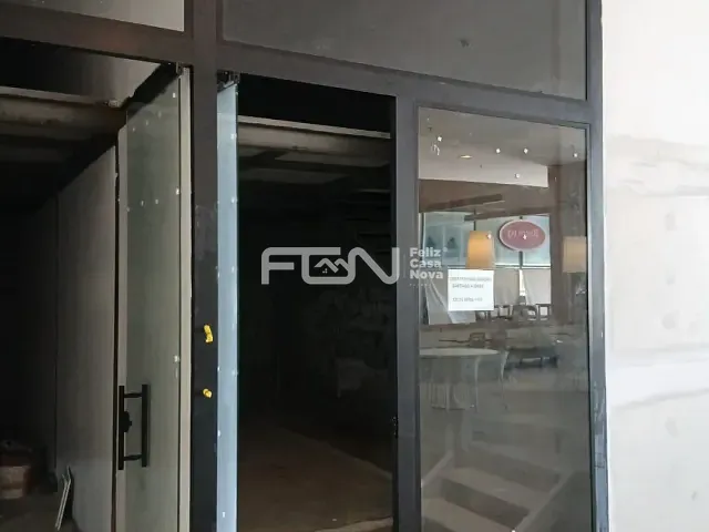 Loja à venda ou para alugar, no bairro Centro em Lauro de Freitas