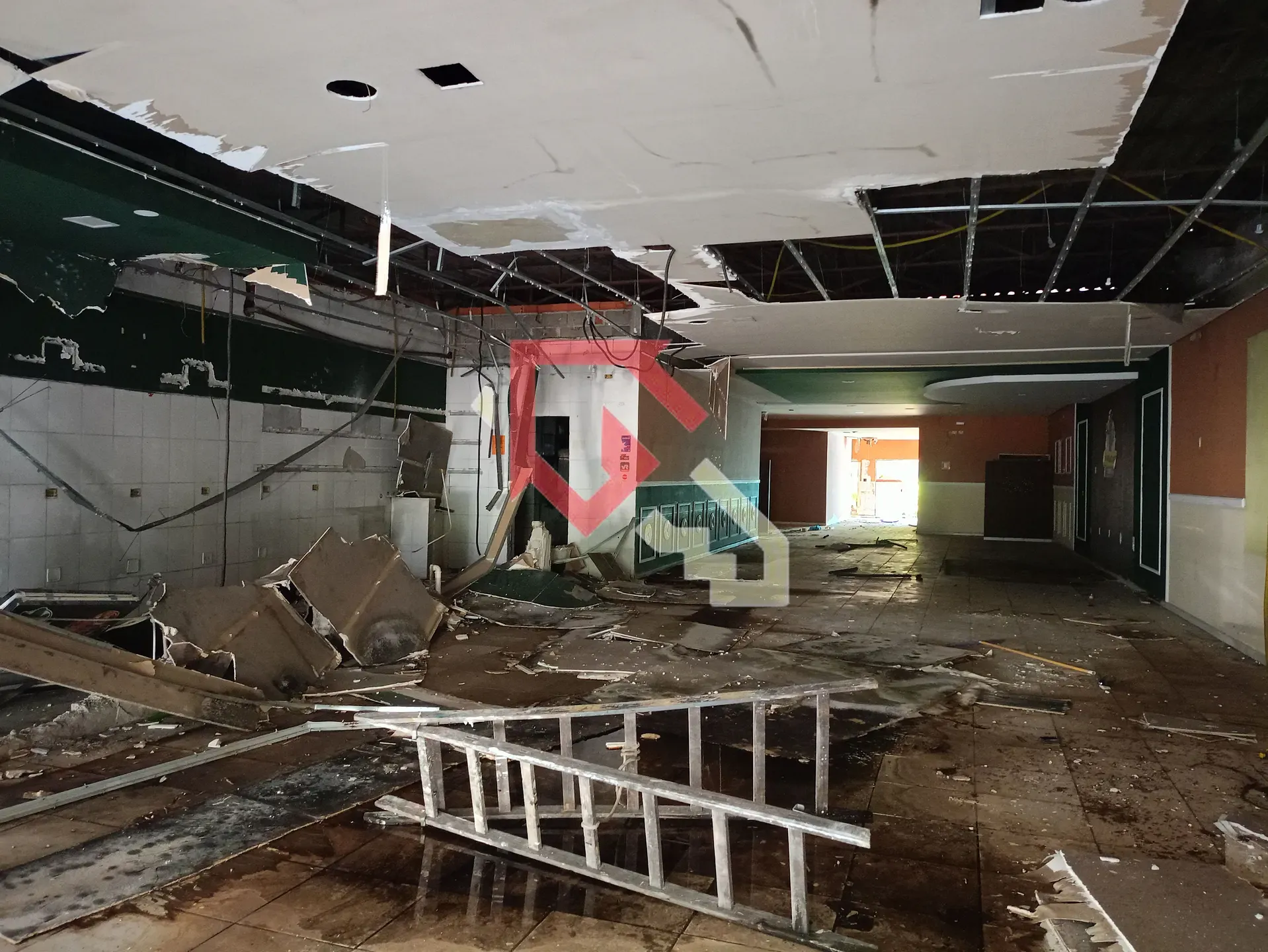 Loja-Salão, 500 m² - Foto 2