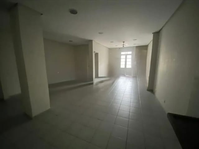Loja com 120m², para alugar, no bairro Vila Nova Conceição em São Paulo