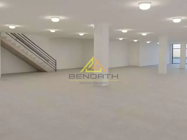 Loja com 774m², para alugar, no bairro Vila Regente Feijó em São Paulo