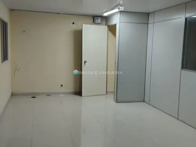 Loja com 308m², à venda, no bairro Parque Industrial em São José do Rio Preto