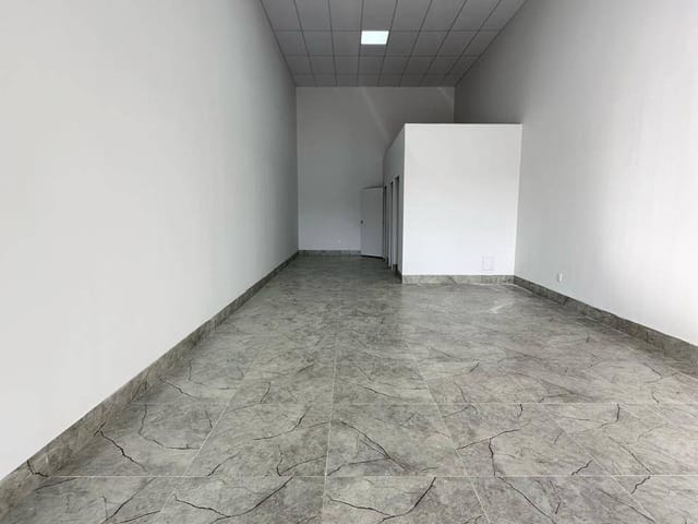Loja para alugar, no bairro Residencial Triunfo em Goianira