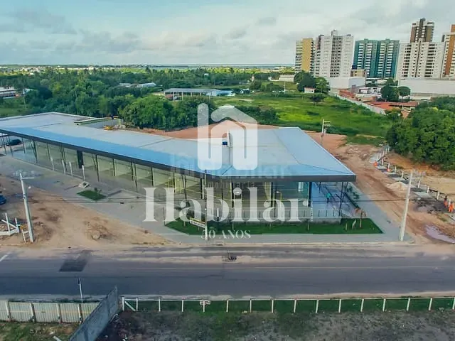Loja com 1390m², para alugar, no bairro Jardins em Aracaju