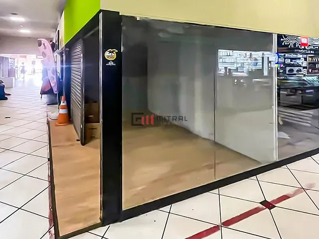 Loja com 4m², à venda, no bairro Centro em Londrina