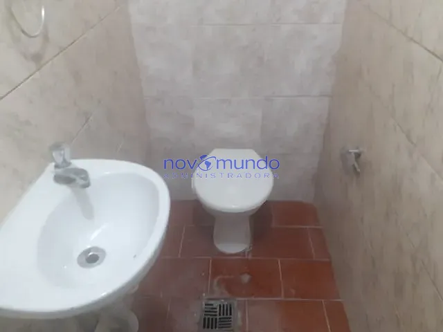 Loja com 25m², para alugar, no bairro Ramos em Rio de Janeiro