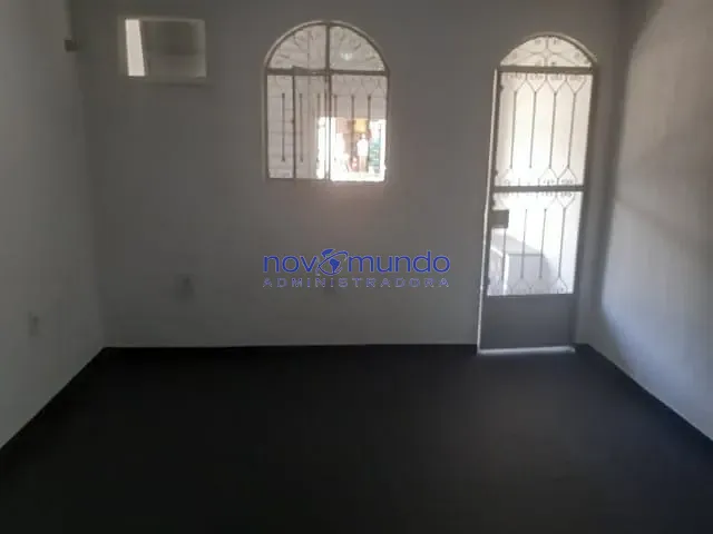 Loja com 25m², para alugar, no bairro Ramos em Rio de Janeiro