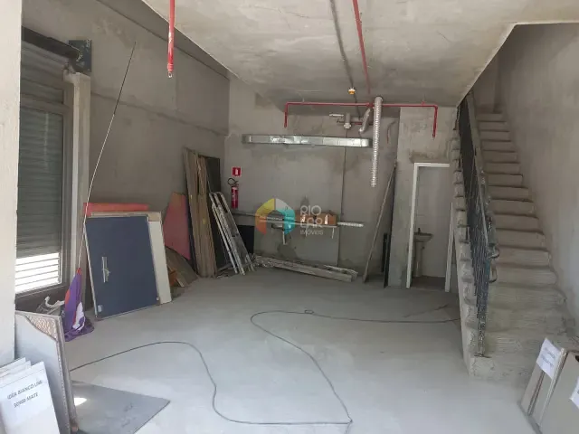 Loja com 90m², para alugar, no bairro Centro em Rio de Janeiro