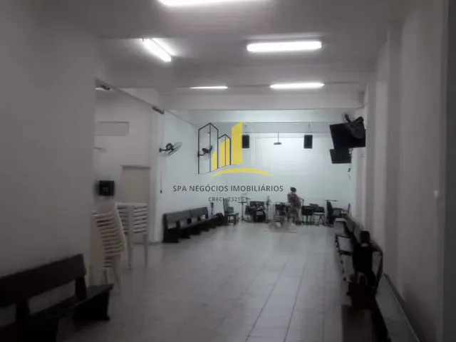 Loja com 220m², para alugar, no bairro São Miguel Paulista em São Paulo