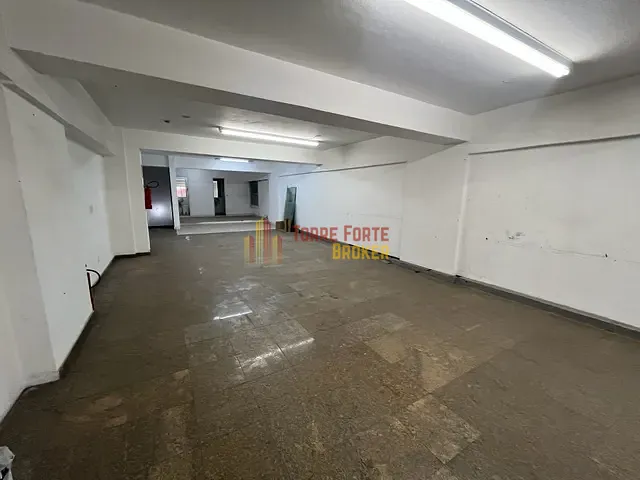 Loja com 220m², para alugar, no bairro Lourdes em Belo Horizonte