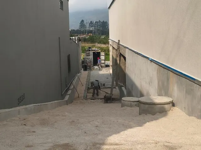Loja para alugar, no bairro centro em Paulo Lopes