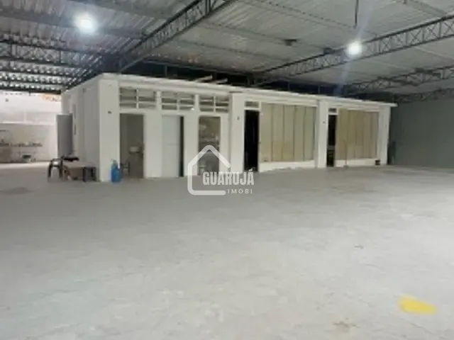 Loja para alugar, no bairro Enseada em Guarujá