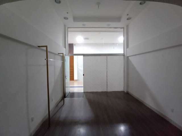 Loja com 30m², à venda, no bairro Centro em Campos dos Goytacazes